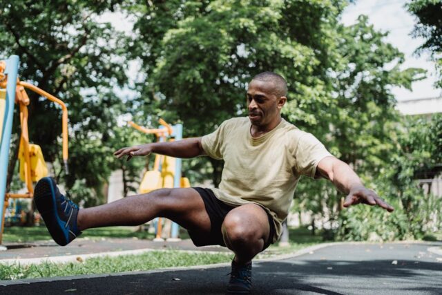 5-morning-balance-exercises-that-beat-yoga-after-age-60-image 5 morning balance exercises that beat yoga after age 60
