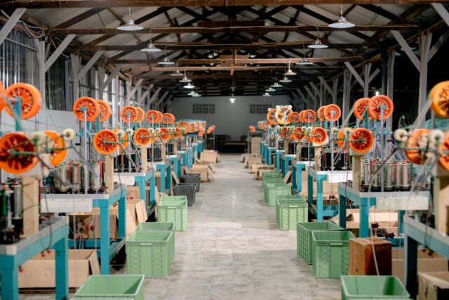 Sourcing Custom Manufacturing Boxes