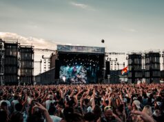 The Top Food, Music, and Art Festivals in America top food music and art festivals in America outdoor crowd