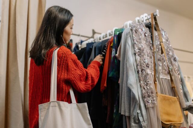 what-fashion-experts-wish-you-knew-about-sustainable-shopping-image sustainable fashion wardrobe fast fashion carbon emissions
